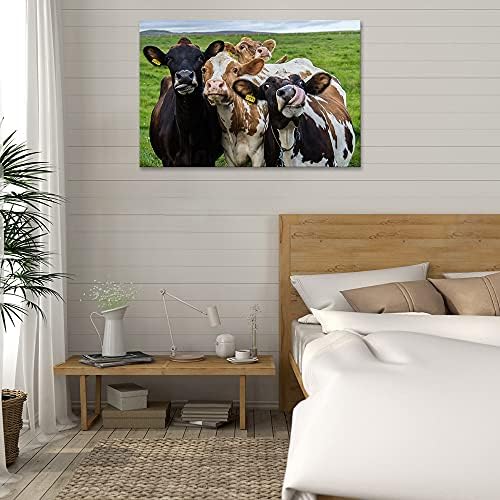Canvbay Забавната Ферма Крава Печат върху Платно Стенно Изкуство Сладък животни в Прерията Картини с животни Съвременно