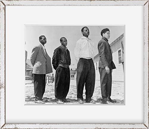 БЕЗКРАЙНИ СНИМКИ Снимка: Морски пехотинци-черни | 1943 | афро-американци | Тренировъчен лагер | Възпроизвеждане на исторически
