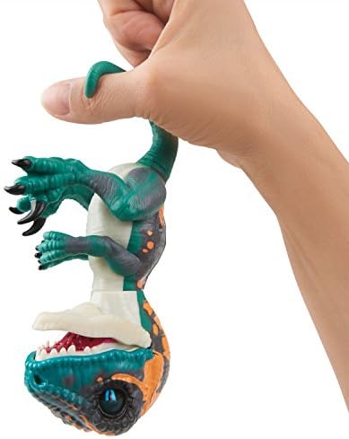 Несломимия хищник от Fingerlings - Fury (Синьо) - Интерактивен коллекционный динозавър - От WowWee
