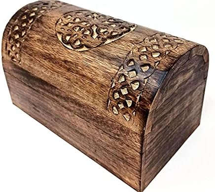 МАГАЗИН INDYA Rustic Дървена Ковчег за съхранение на Саке с Келтски дърворезба