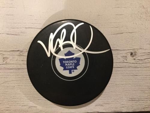 Майк Бэбкок Подписа шайбата Торонто Мейпъл Лийфс с автограф на Бекет БАС COA ди - Олимпийски шайби с автограф