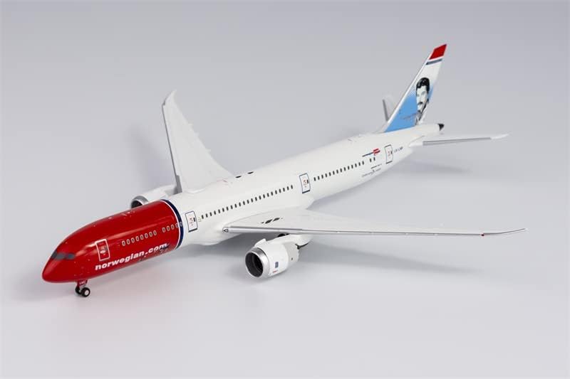 Норвежки модели на ПГ на Боинг B787-9 LN-LNR DREAMLINER 1/400, ХВЪРЛИ ПОД НАТИСКА на самолета, Готов модел