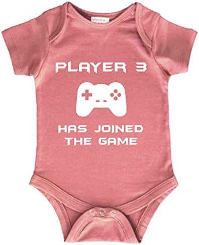 Необичаен дете играч 3 е влязъл в игра се присъединява към дрехи за новородени сладко боди забавен