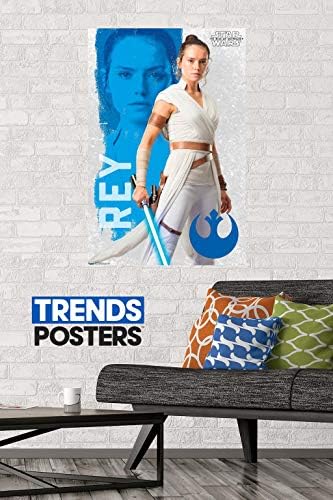 Международен постер на Star wars: Изгревът на Скайуокър - Rey на стената, 22.375 x 34, версия без рамка