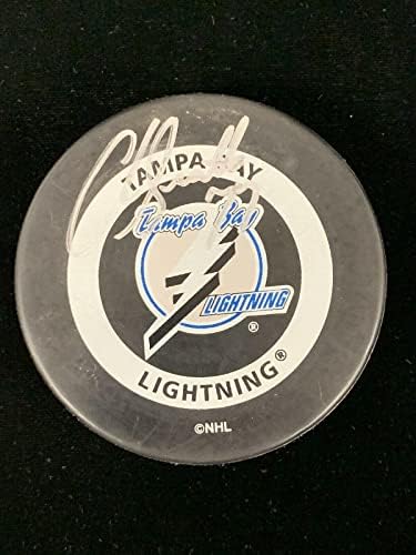 Крис Грэттон 77 Тампа Бей Светкавица ПОДПИСА Хокей шайба НХЛ с Голограммой - за Миене на НХЛ с автограф