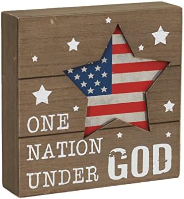 6-Инчов Декоративен Патриотичен Знак One Nation Under God от дърво One Holiday Way с участието на Звездите на Американското