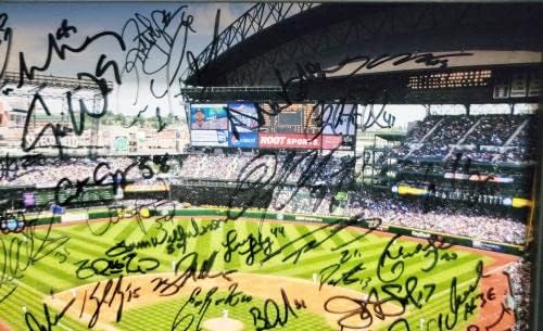 Фотоборд в рамка с размер 9x11 с автограф от екипа на Сиатъл Маринърс 2013 г. С 41 Подпис, включително Kayla Сигера