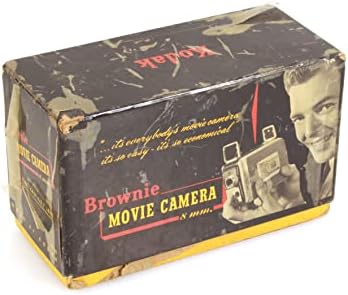 Реколта кинокамера 8 мм в картонена кутия