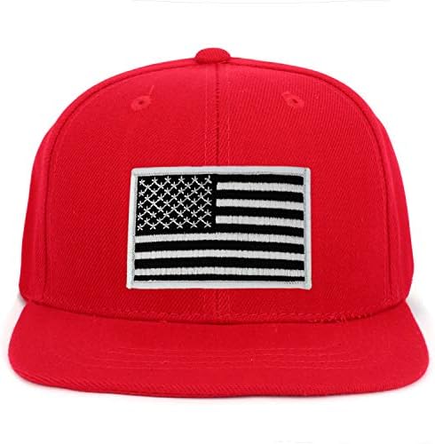 Armycrew Младежки Детски Размер на Черно-Бялата бейзболна шапка с Нашивкой под формата на Американски Флаг с Плосък Клюн възстановяване