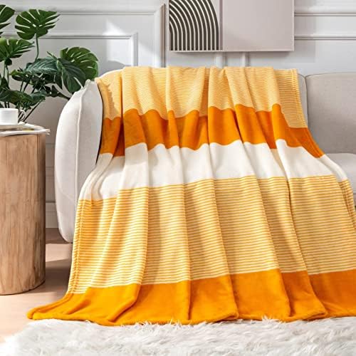 Уютно Флисовое одеяло Moment за дивана Оранжев цвят 60x80, Меки и Уютни Фланелен Одеяла в Оранжево-бяла ивица на дивана-легло, Топли и леки (Оранжево, 60x80 см)